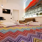 Relais Piazza Del Plebiscito 4*