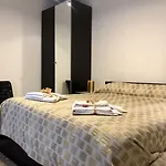 Nocleg ze śniadaniem Relais Piazza Del Plebiscito 4*