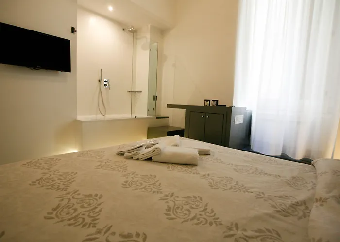 Relais Piazza Del Plebiscito Bed and Breakfast 3*