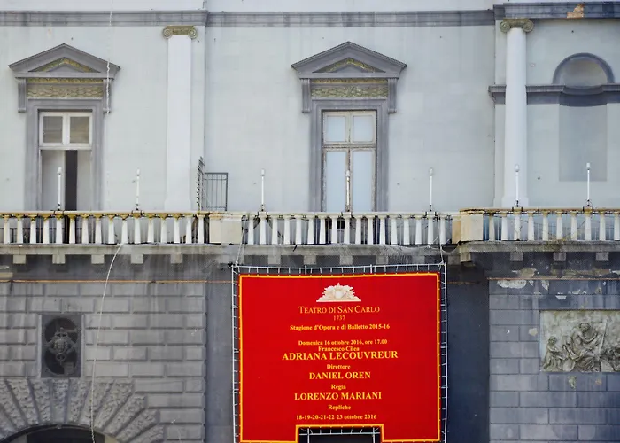 Relais Piazza Del Plebiscito 3*