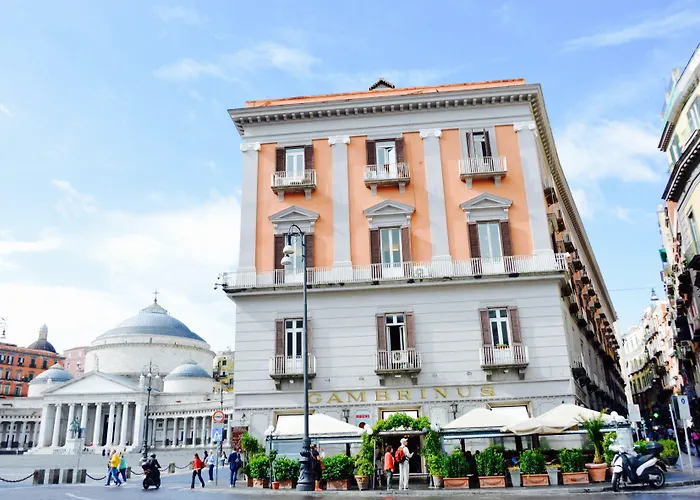 Relais Piazza Del Plebiscito Bed and Breakfast Νάπολη