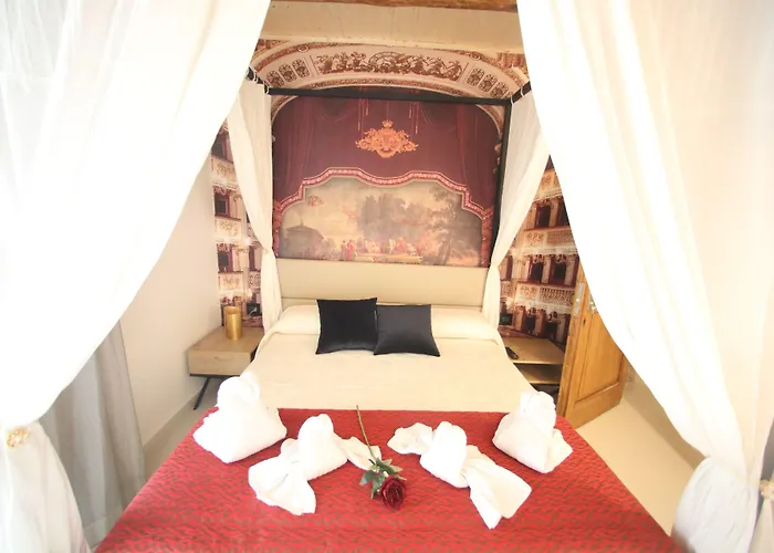 Relais Piazza Del Plebiscito Bed and Breakfast 3*