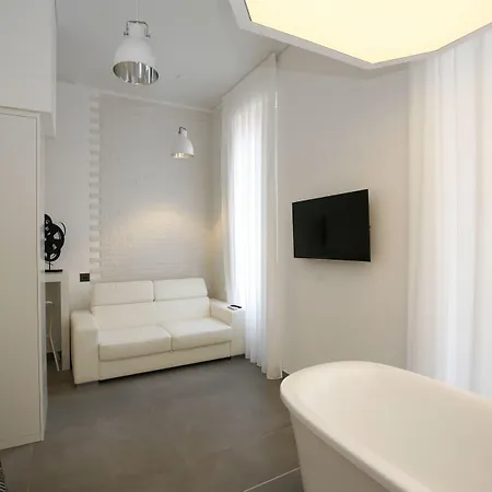 Relais Piazza Del Plebiscito 住宿加早餐酒店 那不勒斯