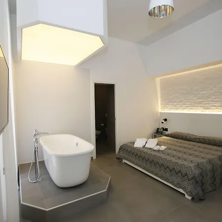 Relais Piazza Del Plebiscito 那不勒斯