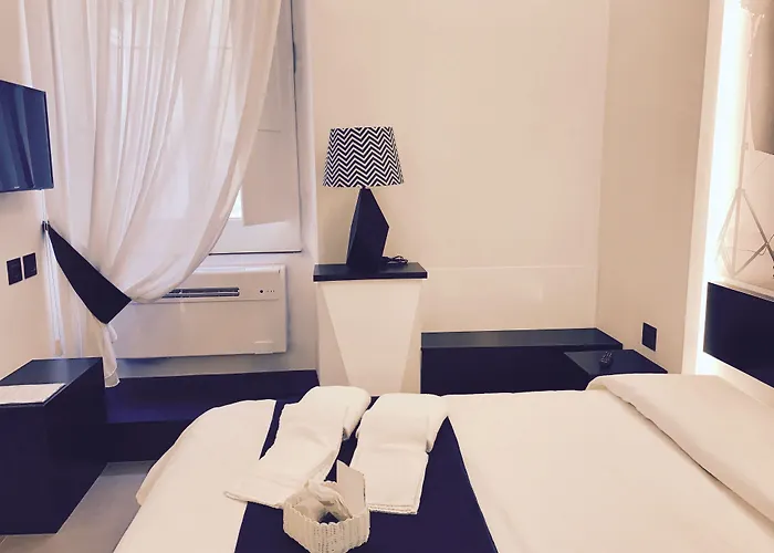 Relais Piazza Del Plebiscito B&B