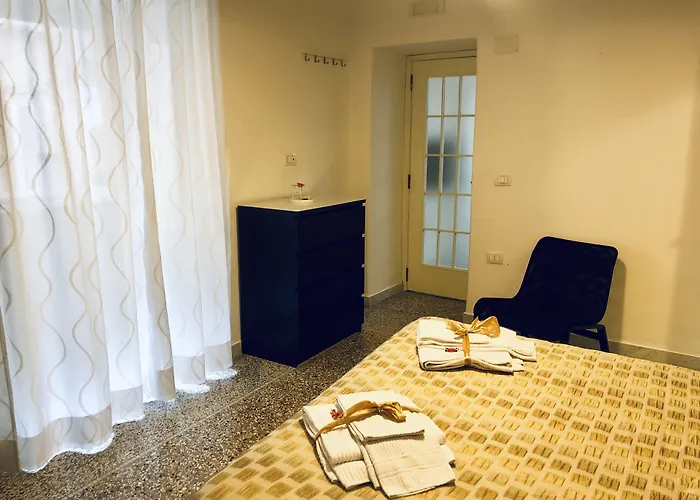 Relais Piazza Del Plebiscito B&B 나폴리