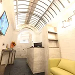 Relais Piazza Del Plebiscito 4*