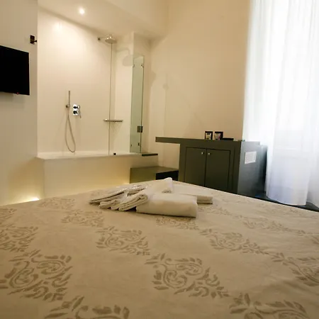 Relais Piazza Del Plebiscito Bed & Breakfast 4*