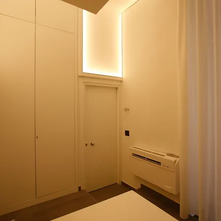 Relais Piazza Del Plebiscito Bed & Breakfast Neapol