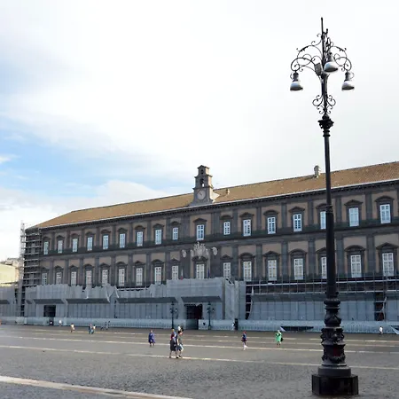 Relais Piazza Del Plebiscito 4* Nápoles