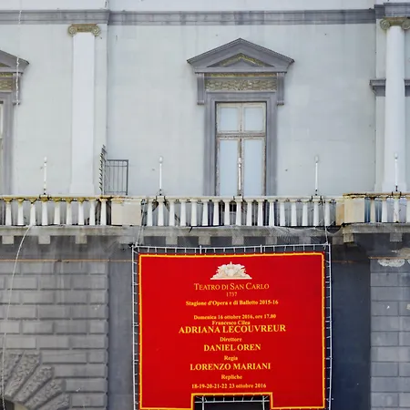 Relais Piazza Del Plebiscito 3*