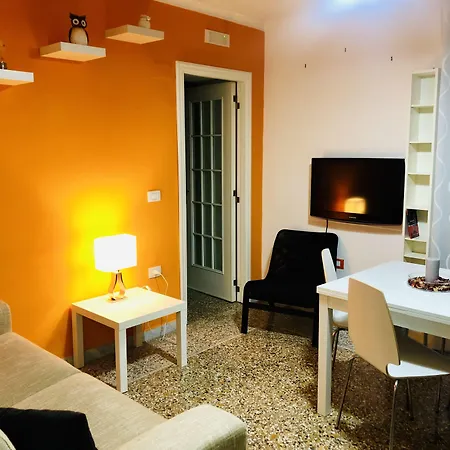 Relais Piazza Del Plebiscito نابولي