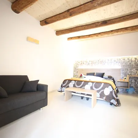 Relais Piazza Del Plebiscito